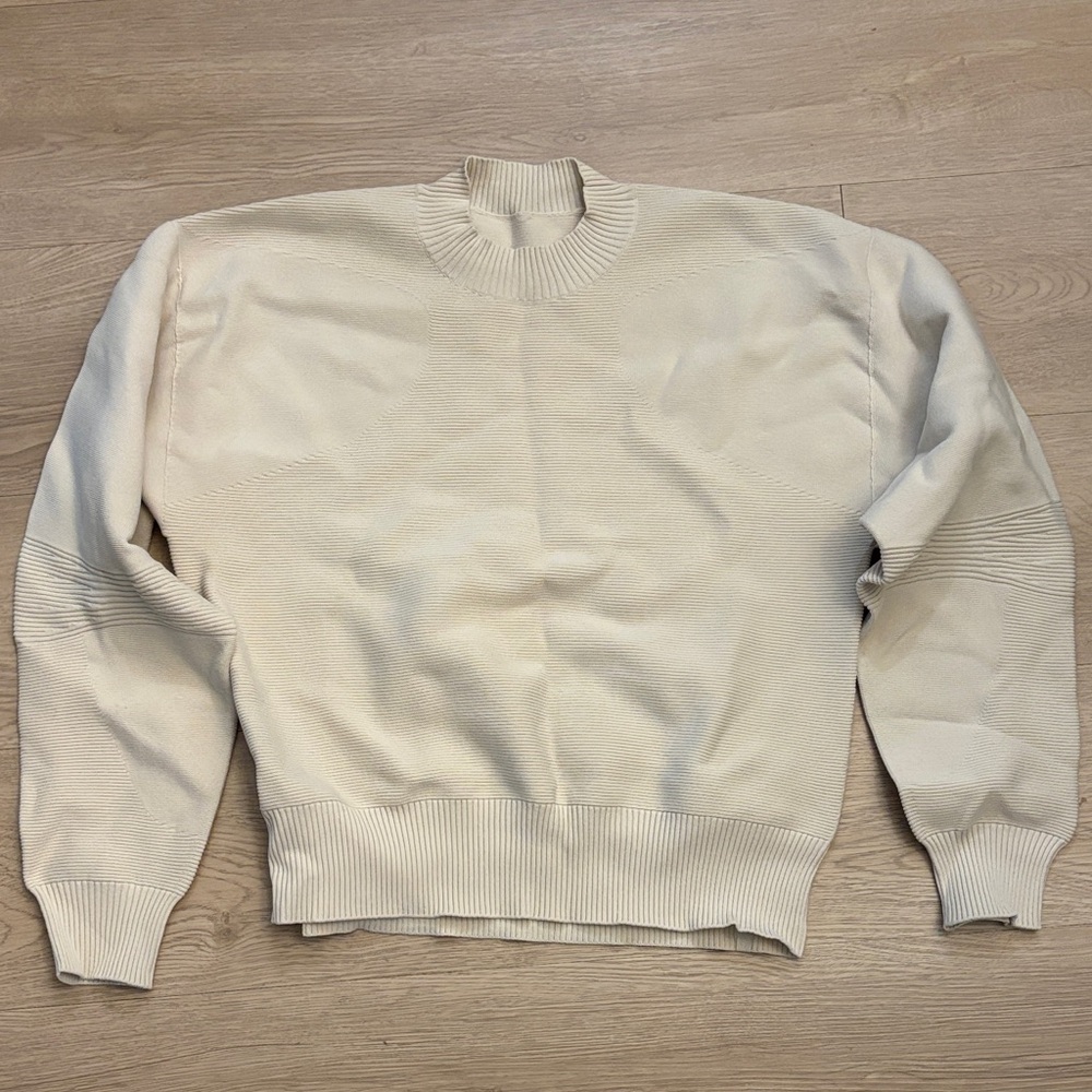 EUC lululemon crew neck sweater sz 6